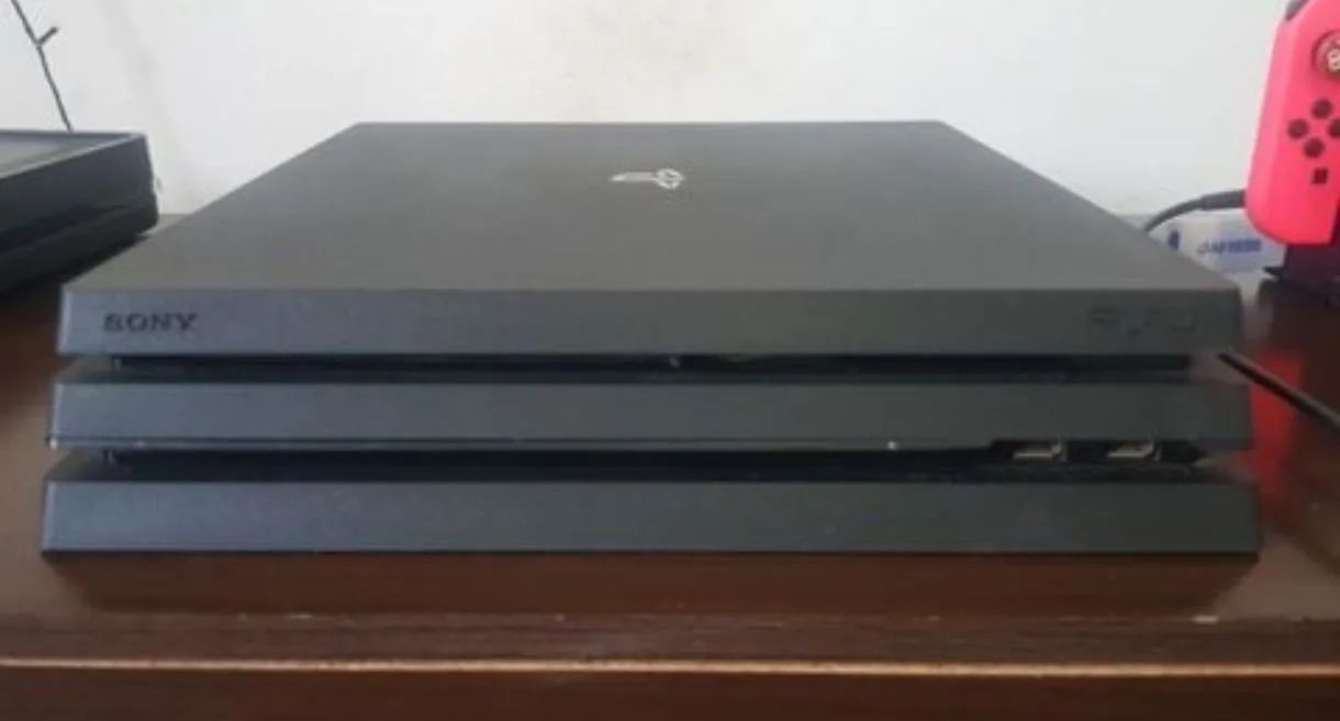 Ps4 Pro 1 tb  - Foto 3