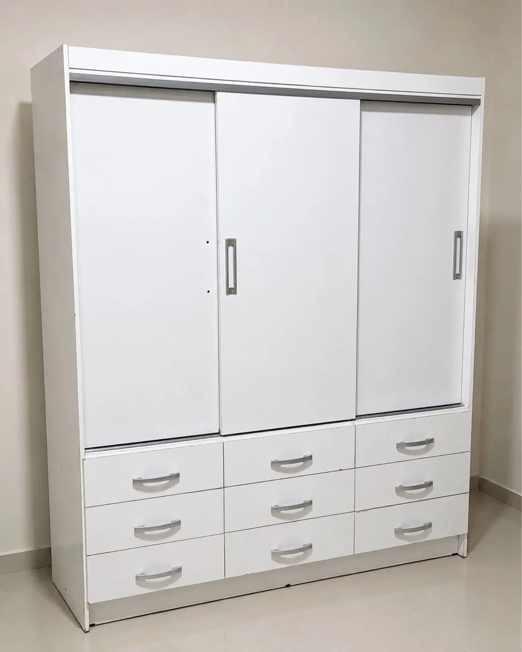 Guarda Roupa Isabela 3 Portas 9 Gavetas  - Foto 3