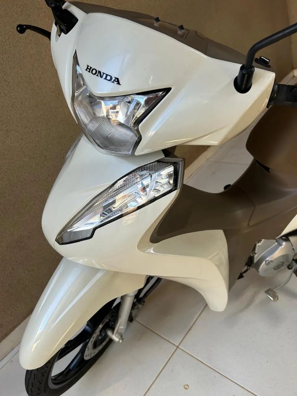 Moto Biz 125 