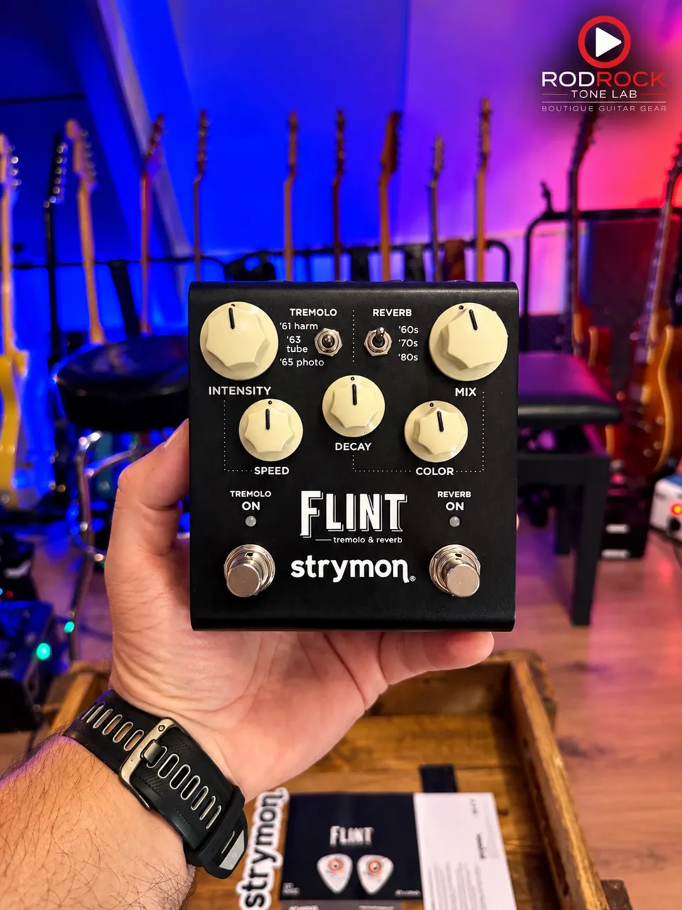 Strymon Flint V1 - Equipamentos e Acessórios de Som - Vila Bela