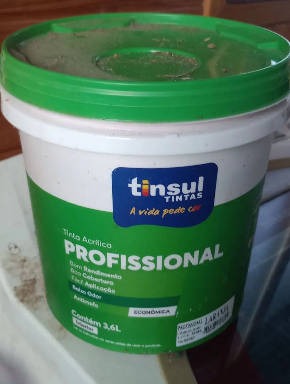 Tinta acrílica nova 2 gl de 3.6 lt por 50.00 - Foto 2