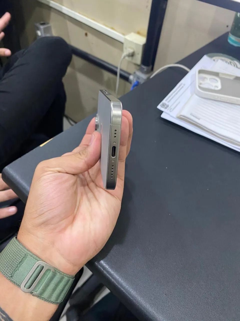 iPhone 15 pro  - Foto 2