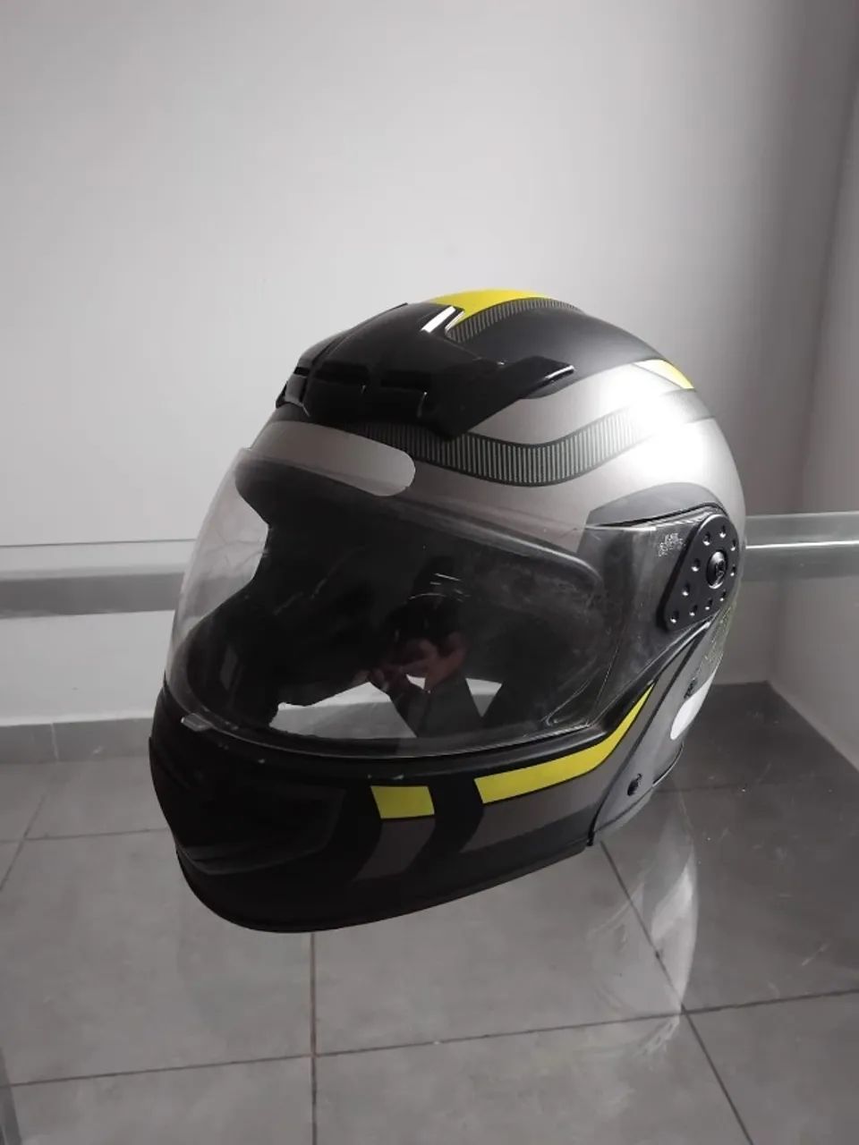 Capacete de Moto Escamoteável Mixs Gladiator Articulado