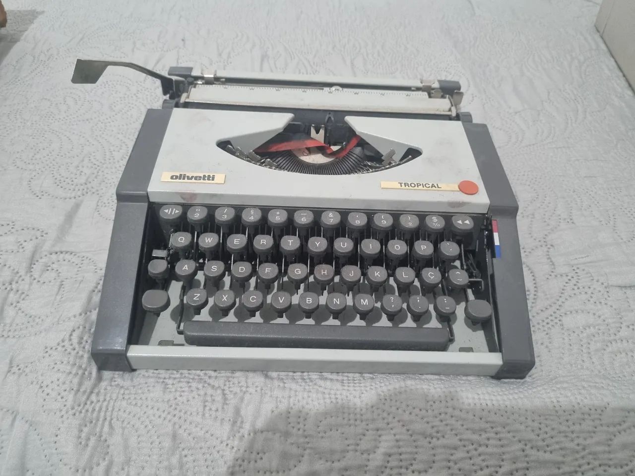 Máquina de escrever Olivetti