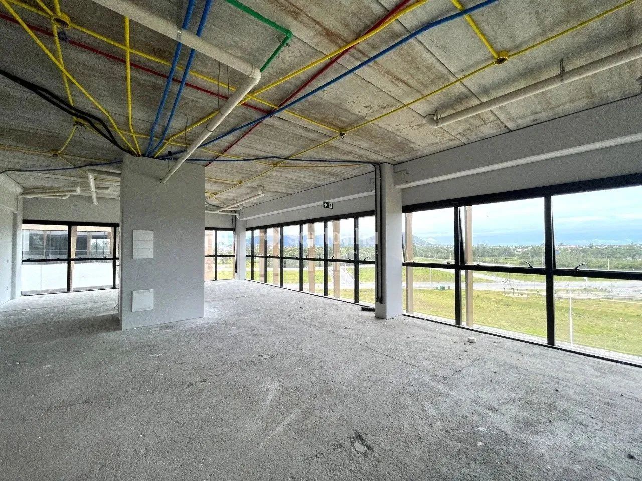 Sala para alugar, 130m² - Campeche - Florianópolis/SC - Foto 2