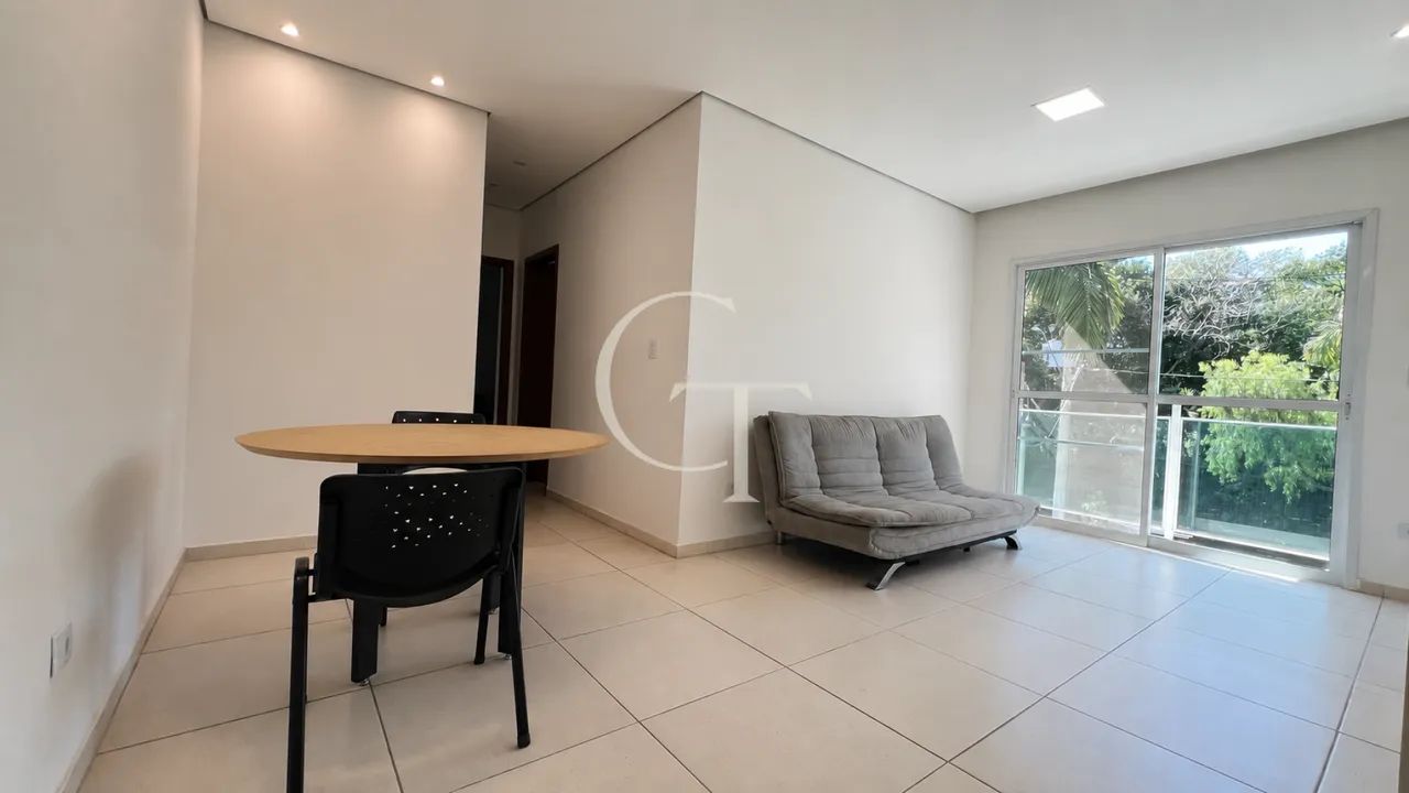 Apartamento Semimobiliado com Suíte e Ar-Condicionado para Locação no Edifício Altos do Ba