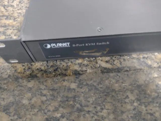 planet kvm-800