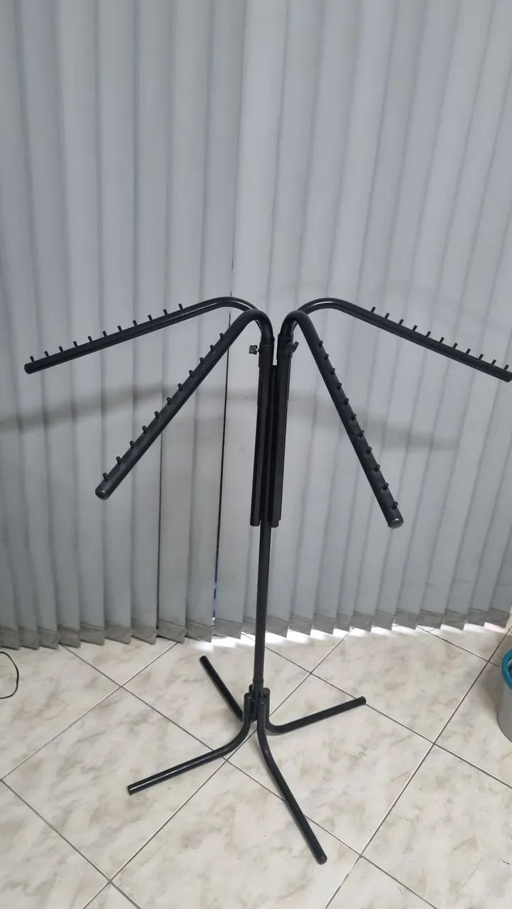 Arara para roupas - Foto 2