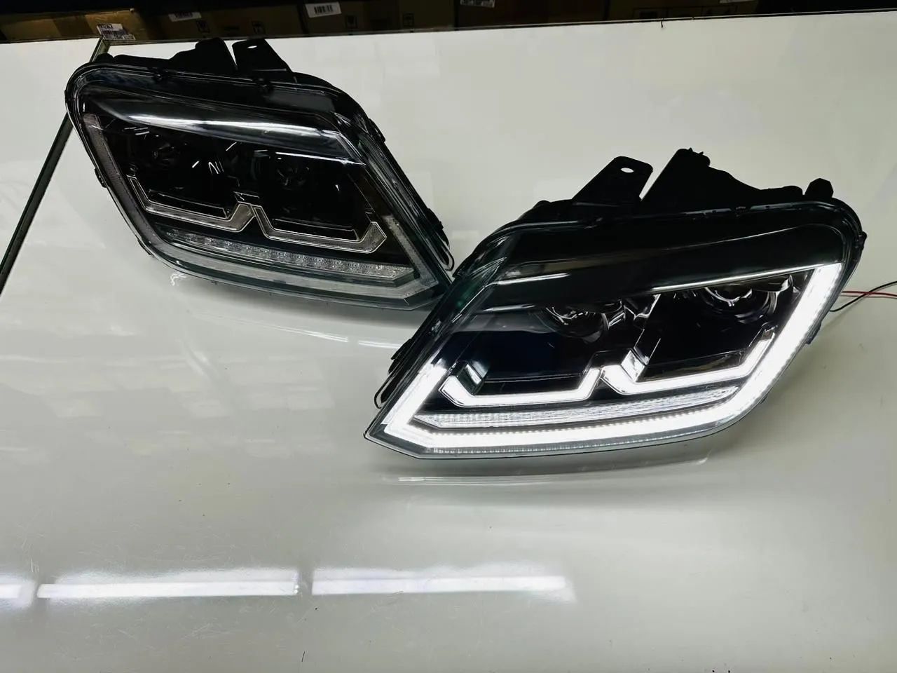 Lanterna e farol amarok de Led