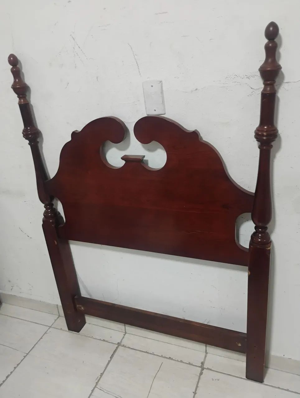 Cabeceira Antiga de Cama de Solteiro  - Foto 2