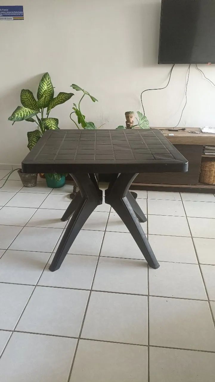 Mesa de Plástico Quadrada Preta - Ideal para Área Externa/Varanda - Foto 3