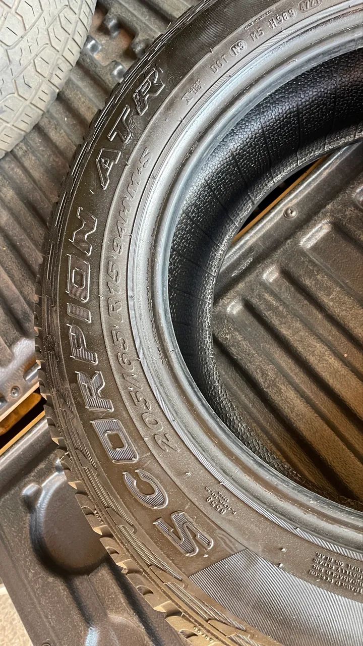 Pneus Pirelli scorpion 205/65/15 - Foto 3