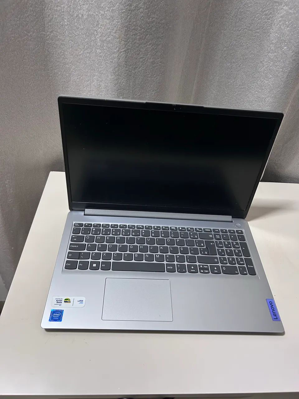 Notebook Lenovo IdeaPad 1 15,6" - SSD 128GB - 4GB RAM - Windows 11 - Foto 3