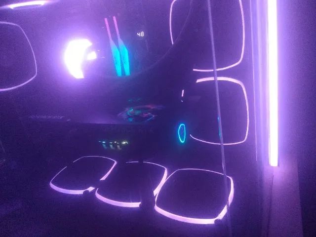 PC GAMER HIGH-END Ryzen 9 9950X3D + RTX 5070 MSI Trio OC