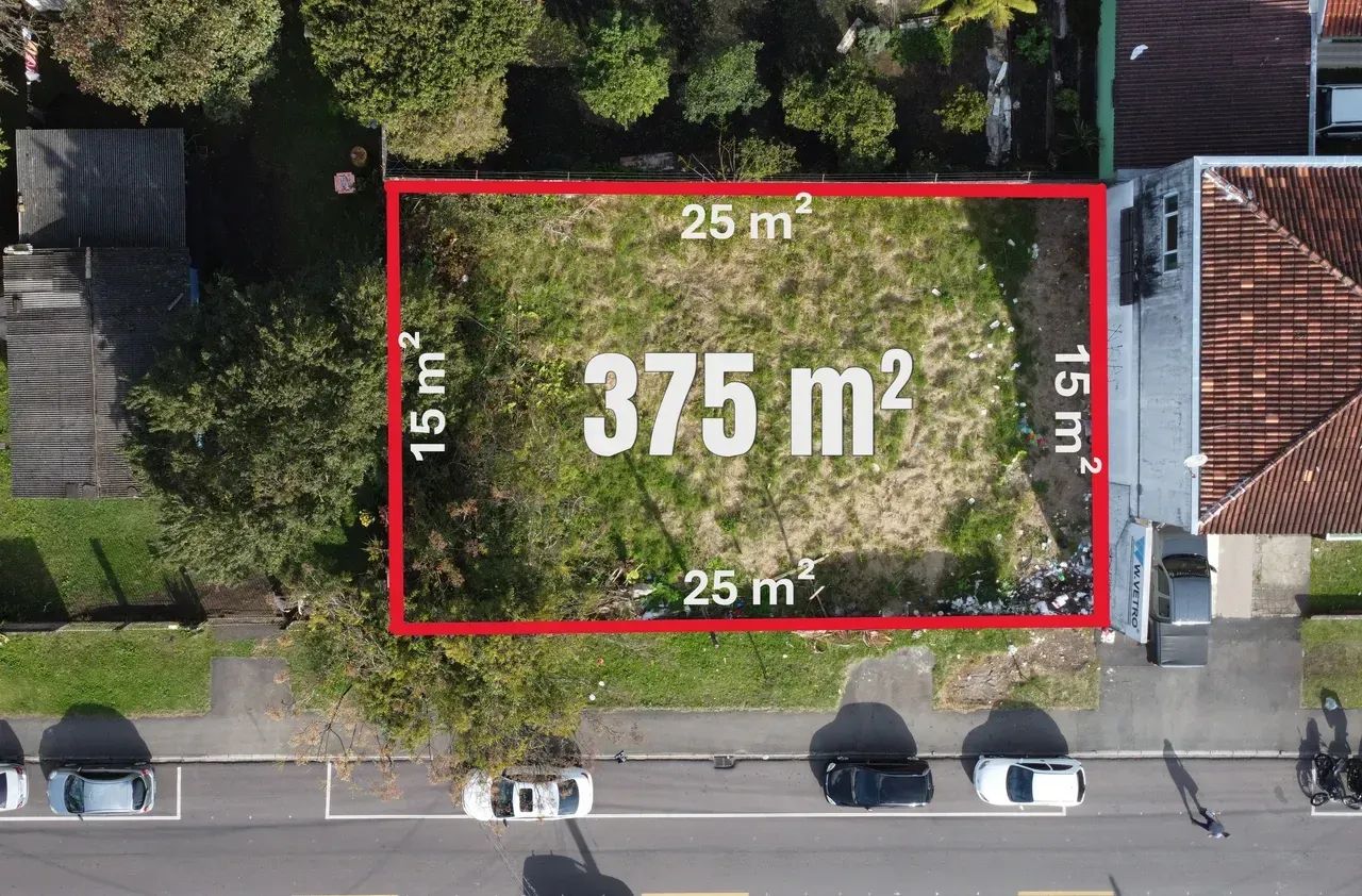 Terreno com 372,50m². Boqueirão.