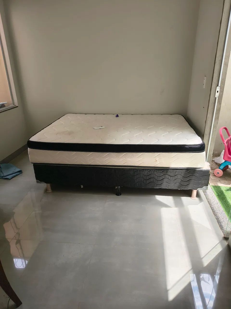 Cama Box 