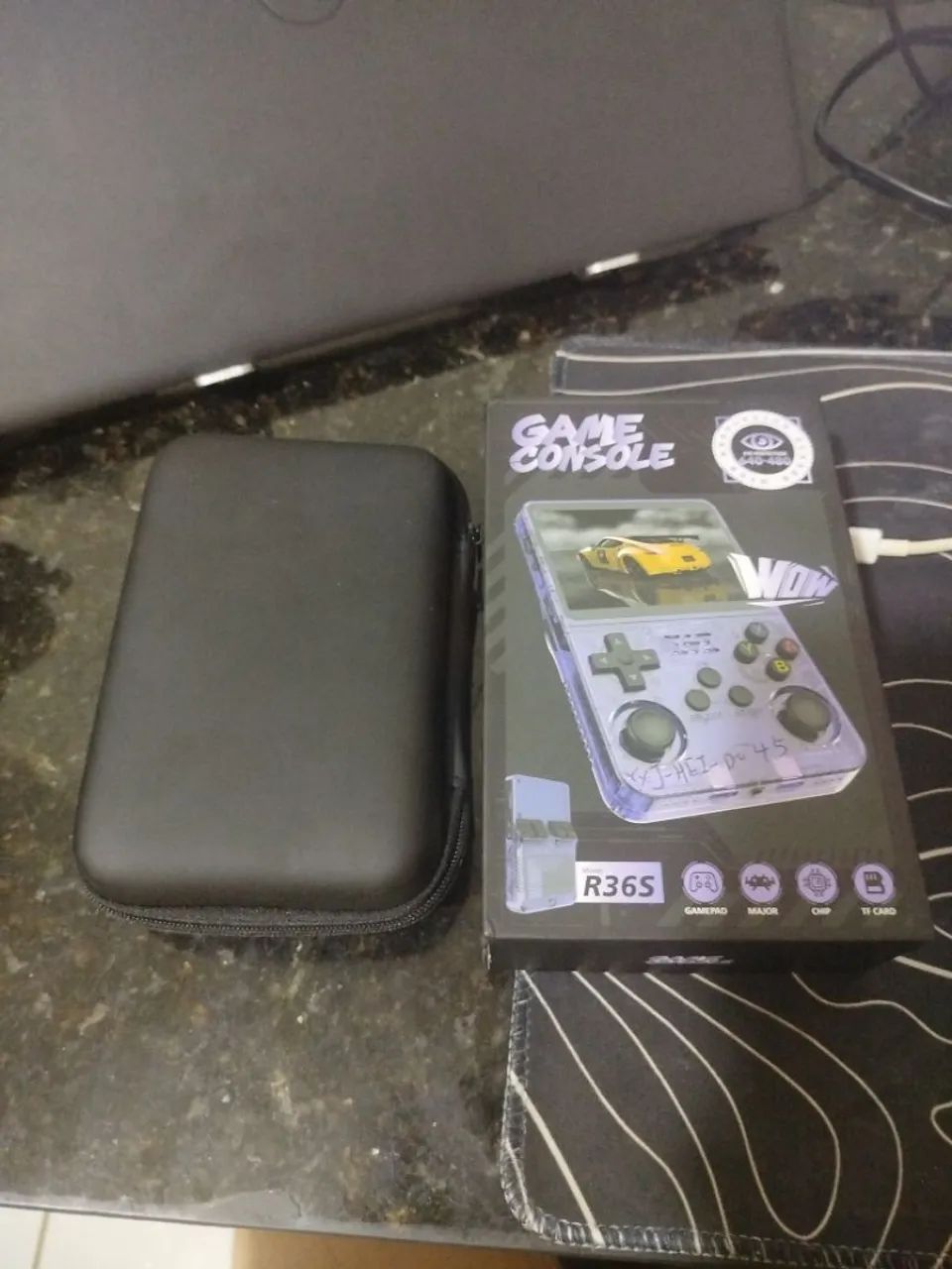 Console + Capa
