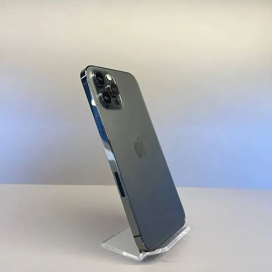 iPhone 12 Pro Max 128GB - Muito NOVO!