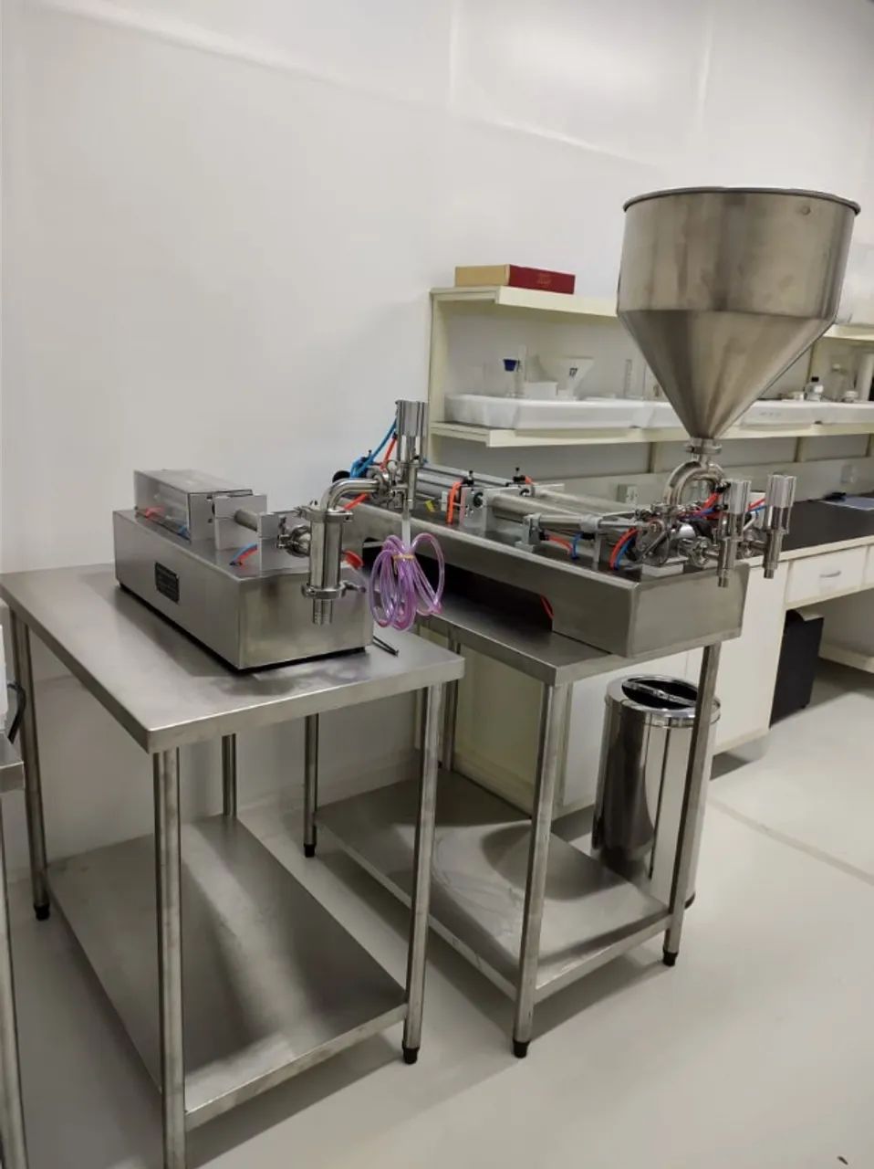 2 Envasadoras e um Autoclave 
