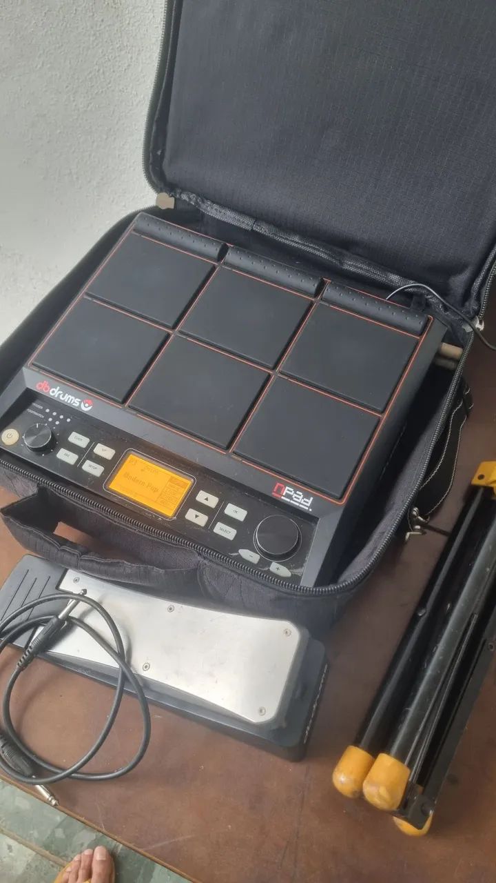 Sampler dbdrums npad excelente estado..2.200,00