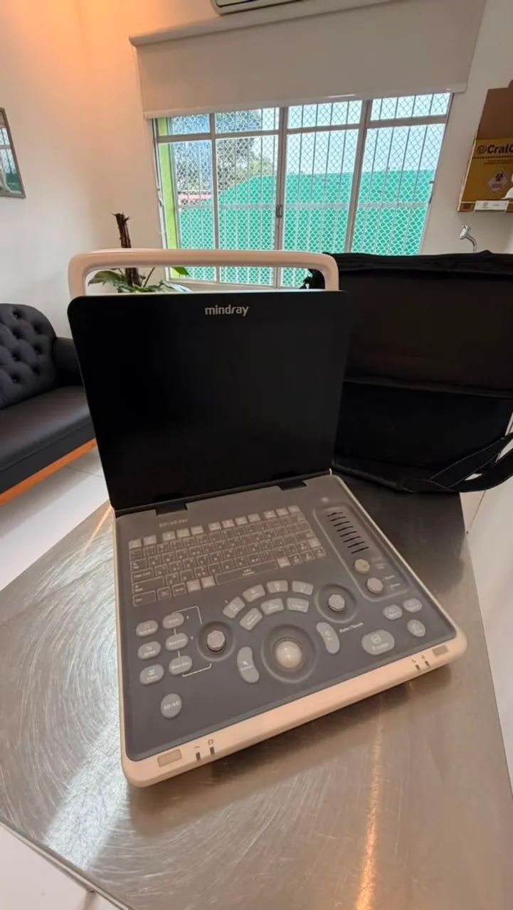 VENDE SE APARELHO DE ULTRASSOM D50 - Foto 3