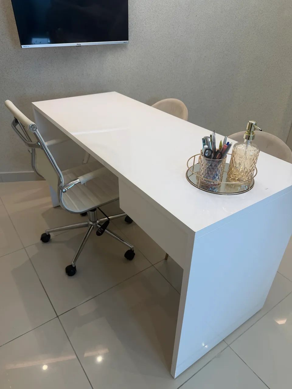VENDO MESA/ESCRIVANINHA  - Foto 4
