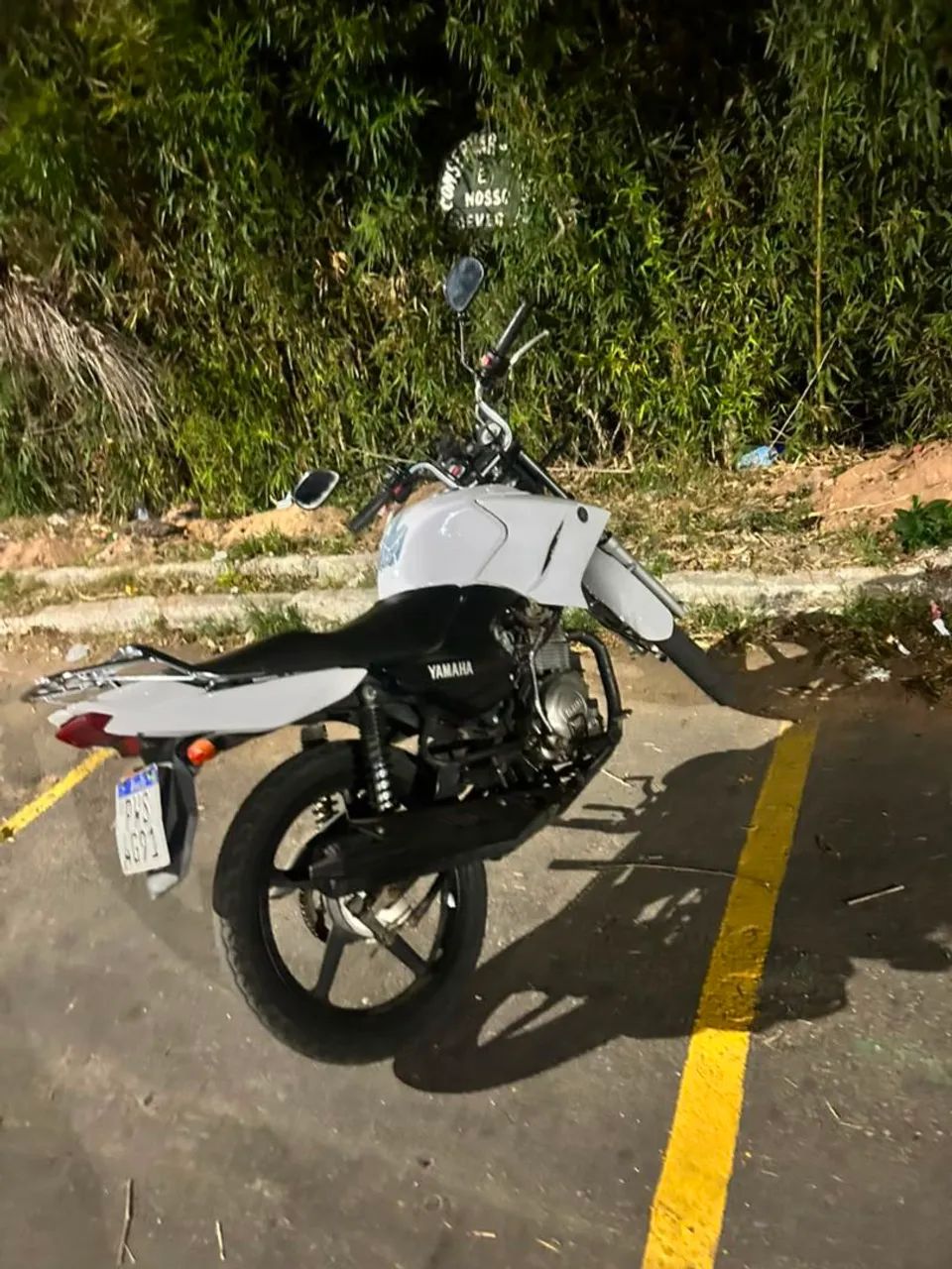 Vendo factor 125 carburada ano 2015 - Foto 3