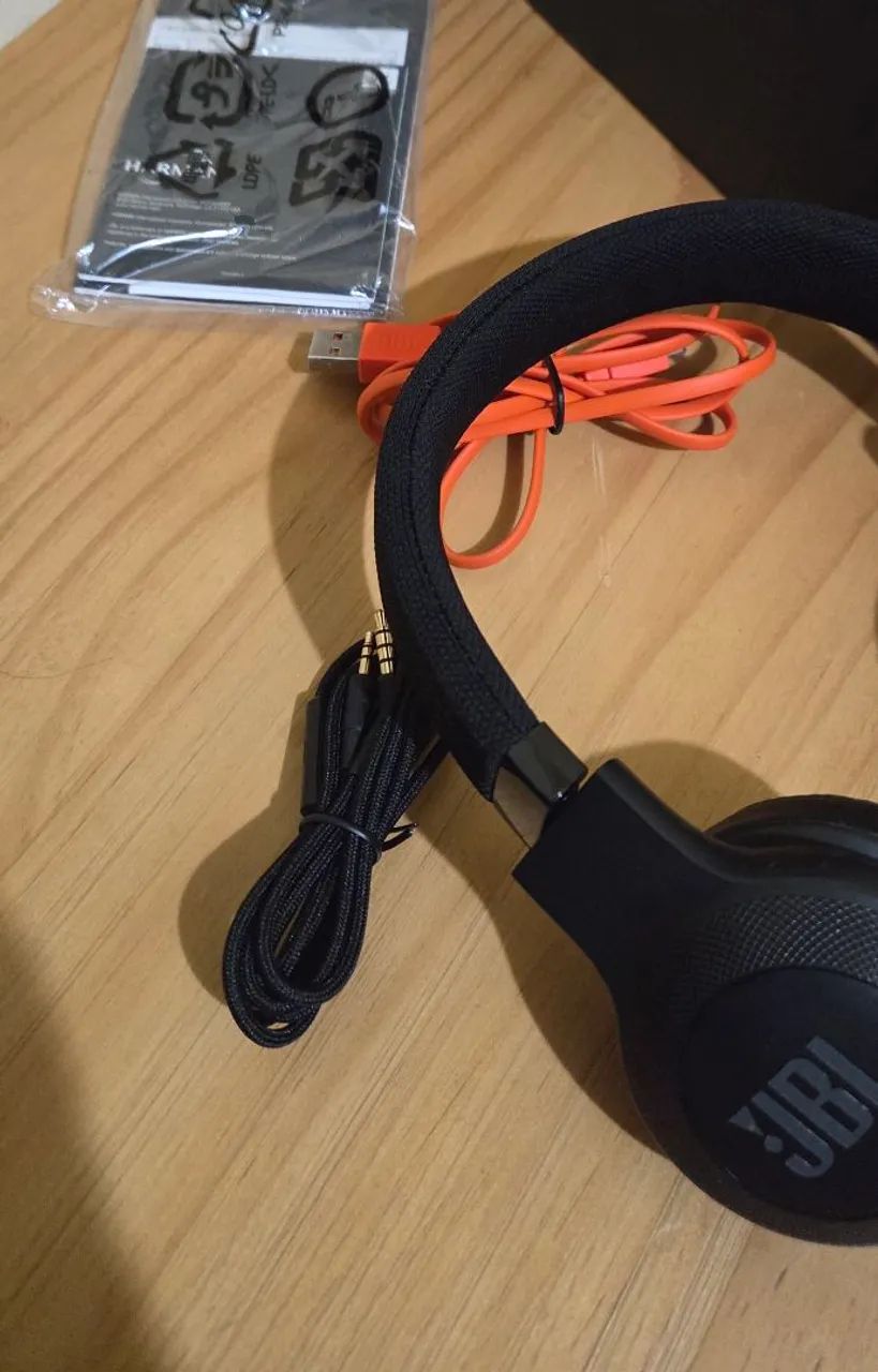 fone de ouvido bluetooth jbl e45bt headphobes - Foto 4