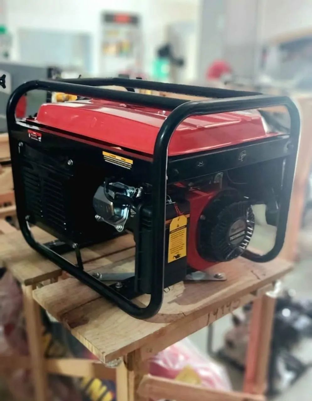 Gerador de Energia 3.1Kva a gasolina motor 4 tempos Toyama (Loja) - Foto 3