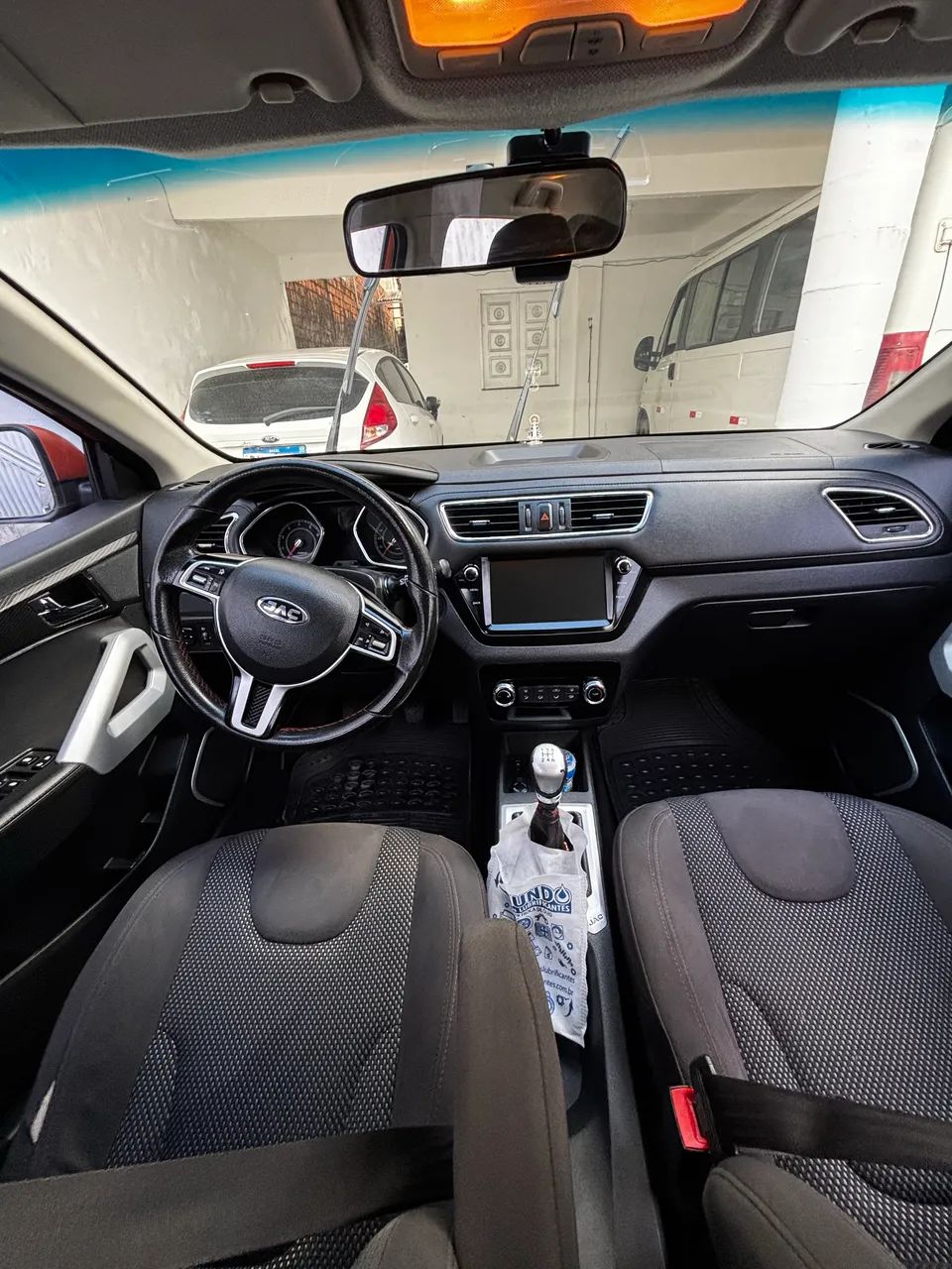 JAC T40 1.5 Jet Flex 16V 5P Mec. 2018 - Foto 3