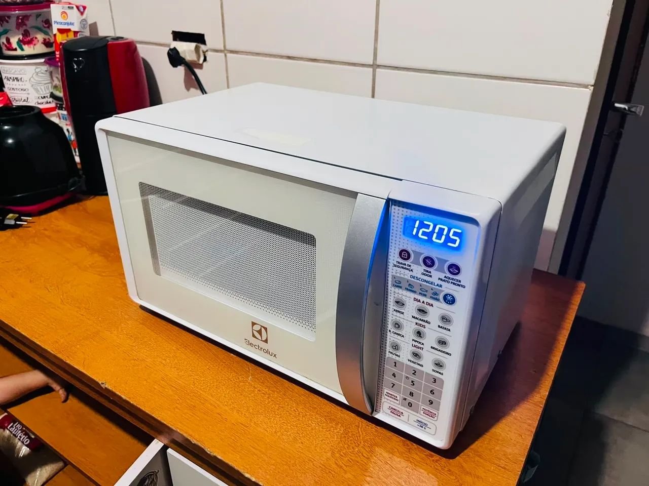 Microondas Electrolux 20l, entrega grátis  - Foto 3
