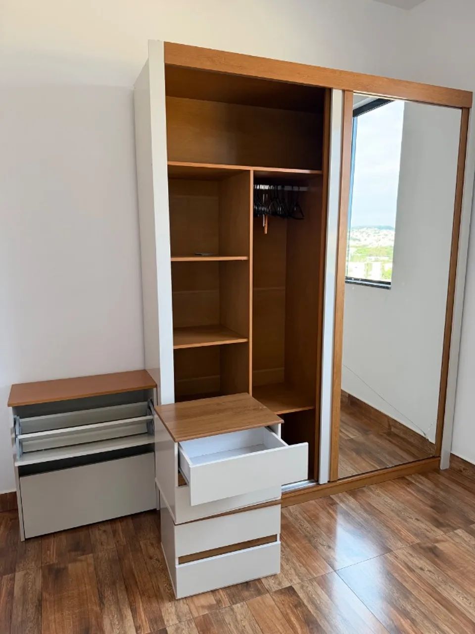 Kit guarda-roupa, criado e sapateira  - Foto 2
