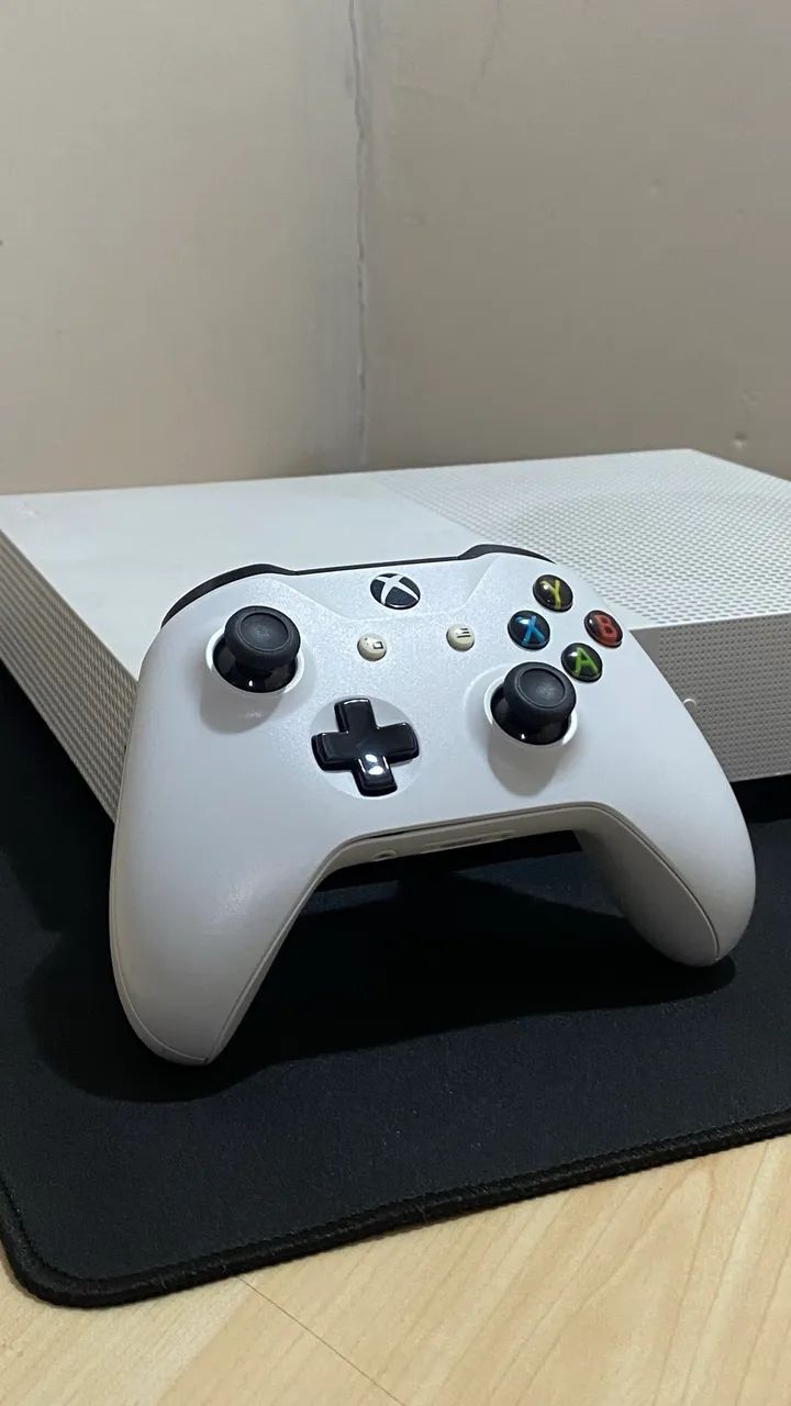 Xbox one s + 1 controle  - Foto 2