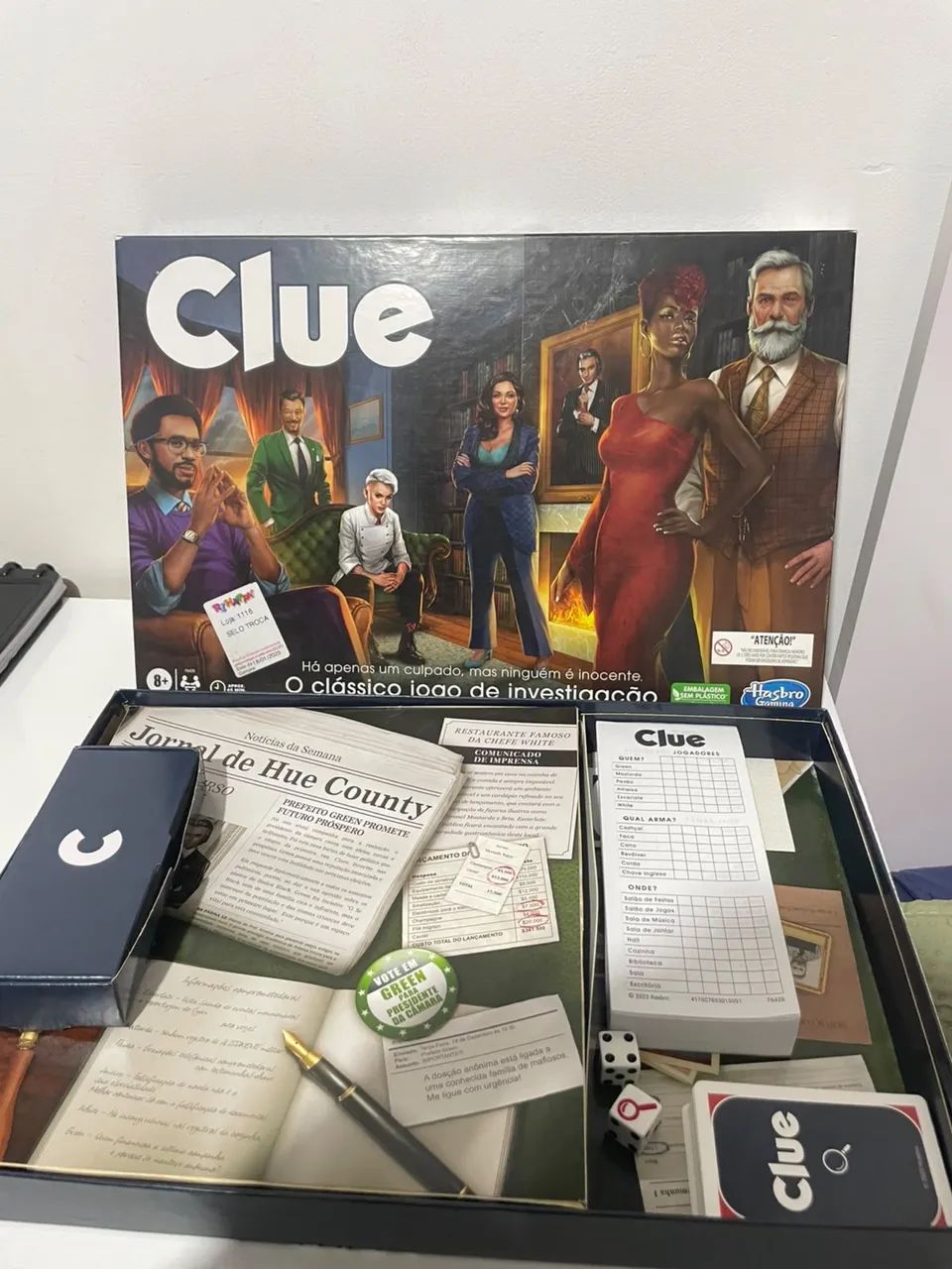 Jogo de tabuleiro CLUE - Foto 2
