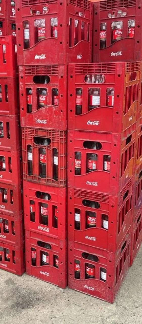 Caixas de coca cola de 1 litro de vidro 