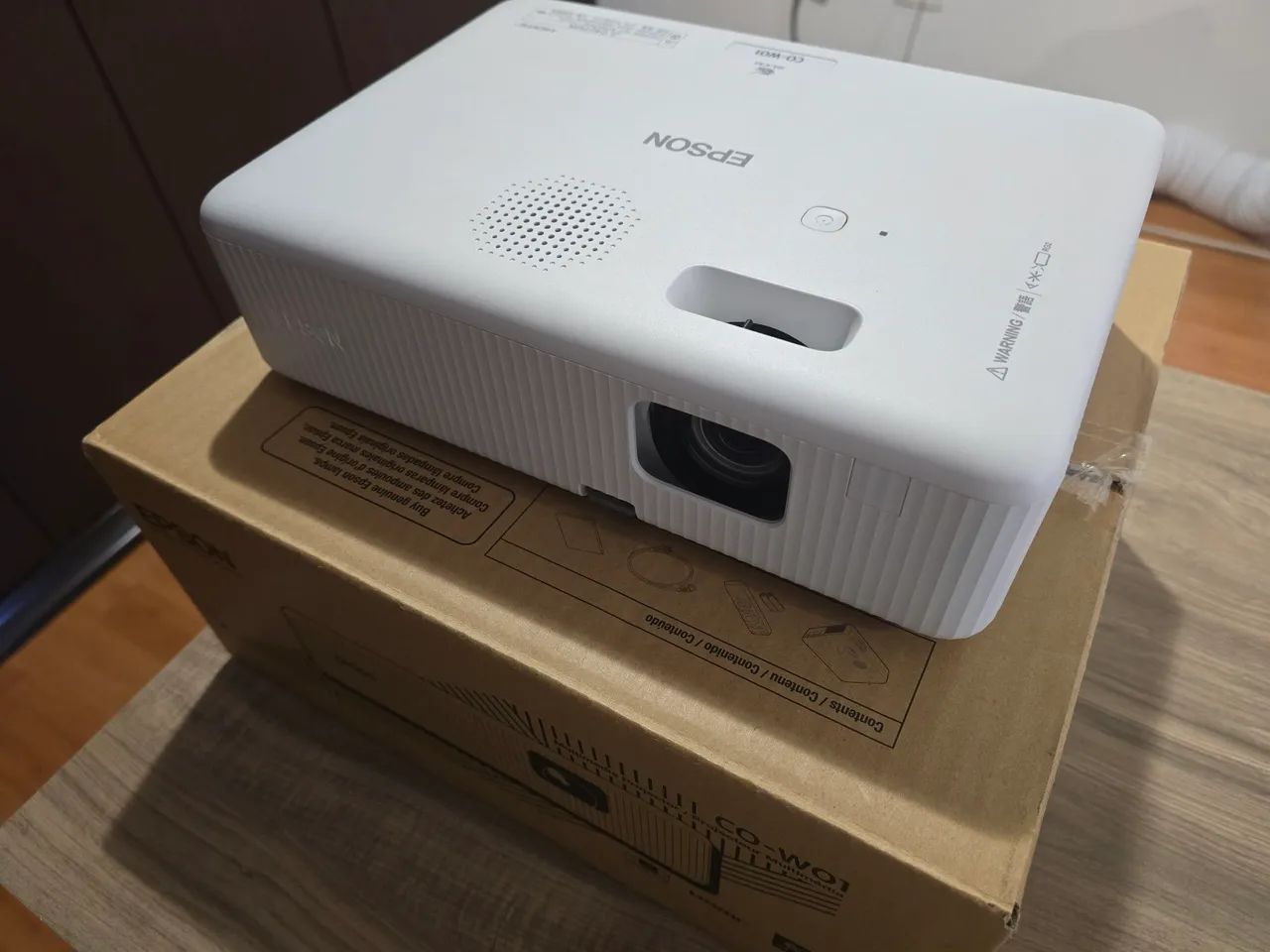 PROJETOR EPSON CW-01 3000 LUMENS SEMINOVO - Foto 2