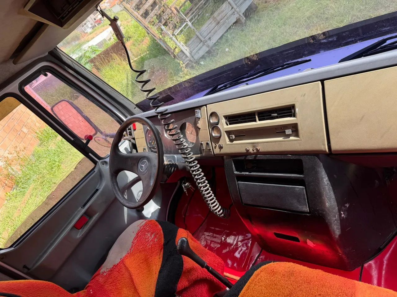 710 Mercedes  - Foto 4