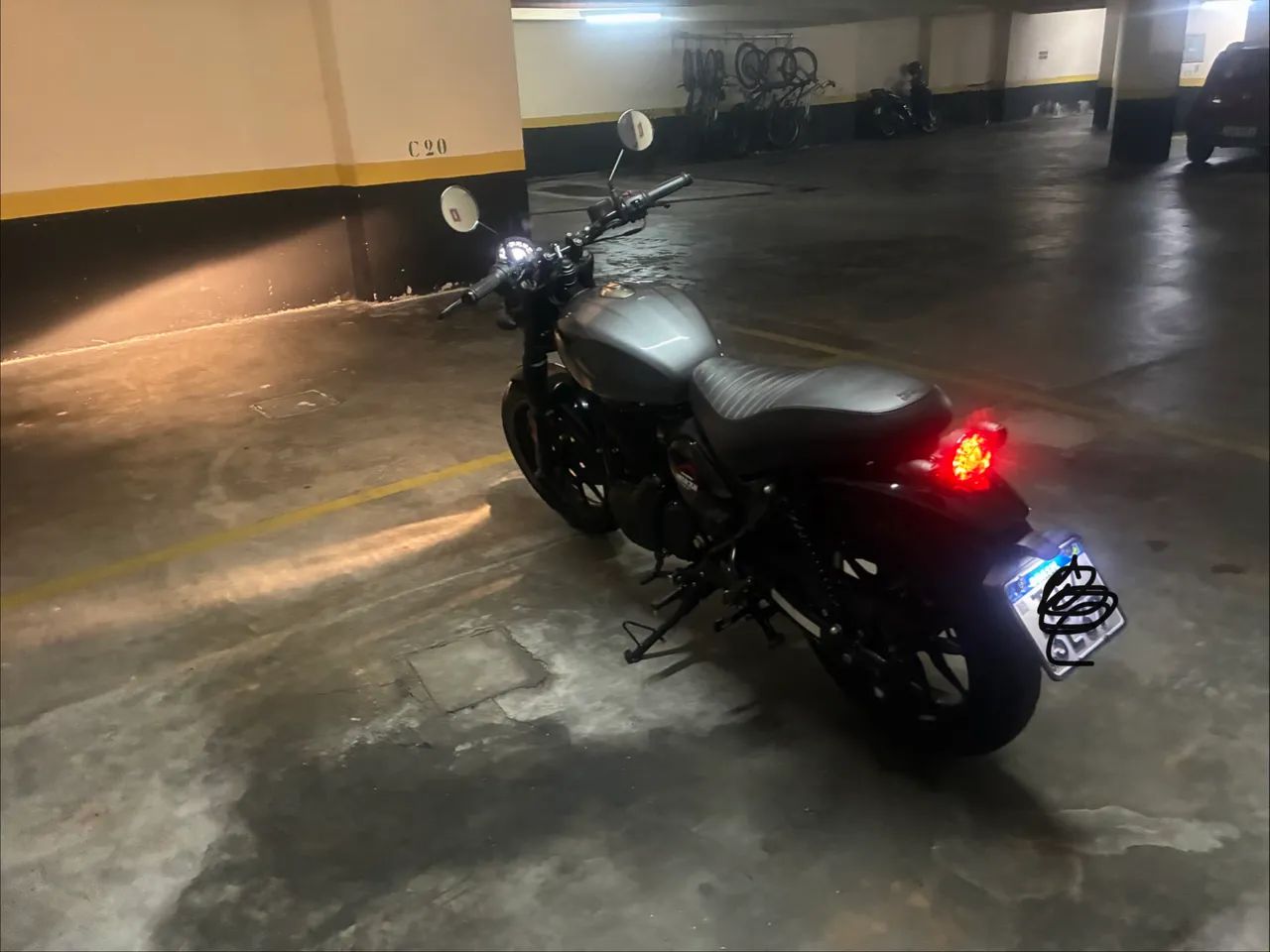Royal Enfield Hunter 350 Dapper  - Foto 4