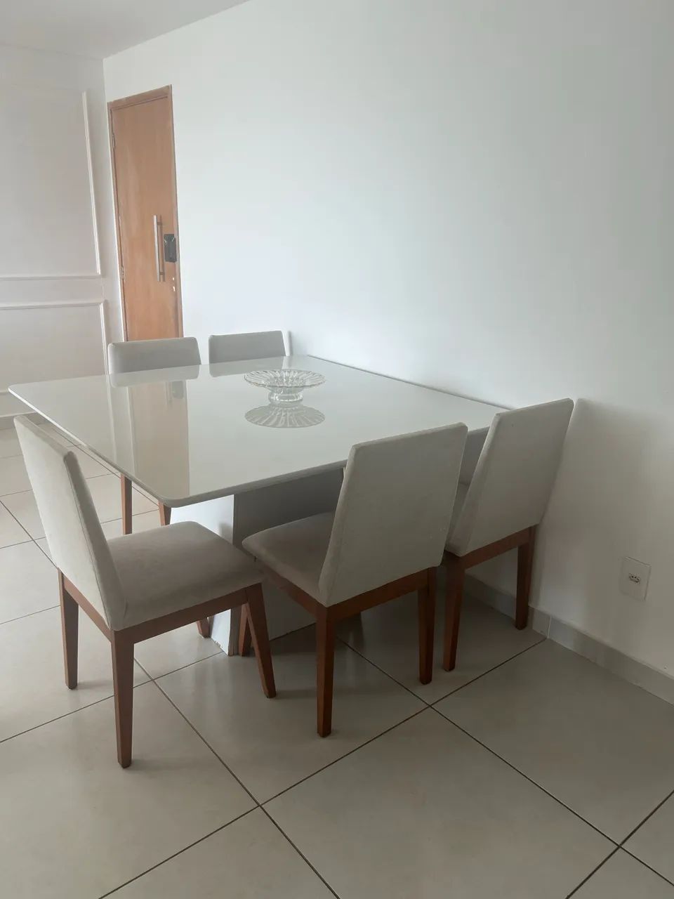 Mesa de Jantar com 6 cadeiras - Foto 3