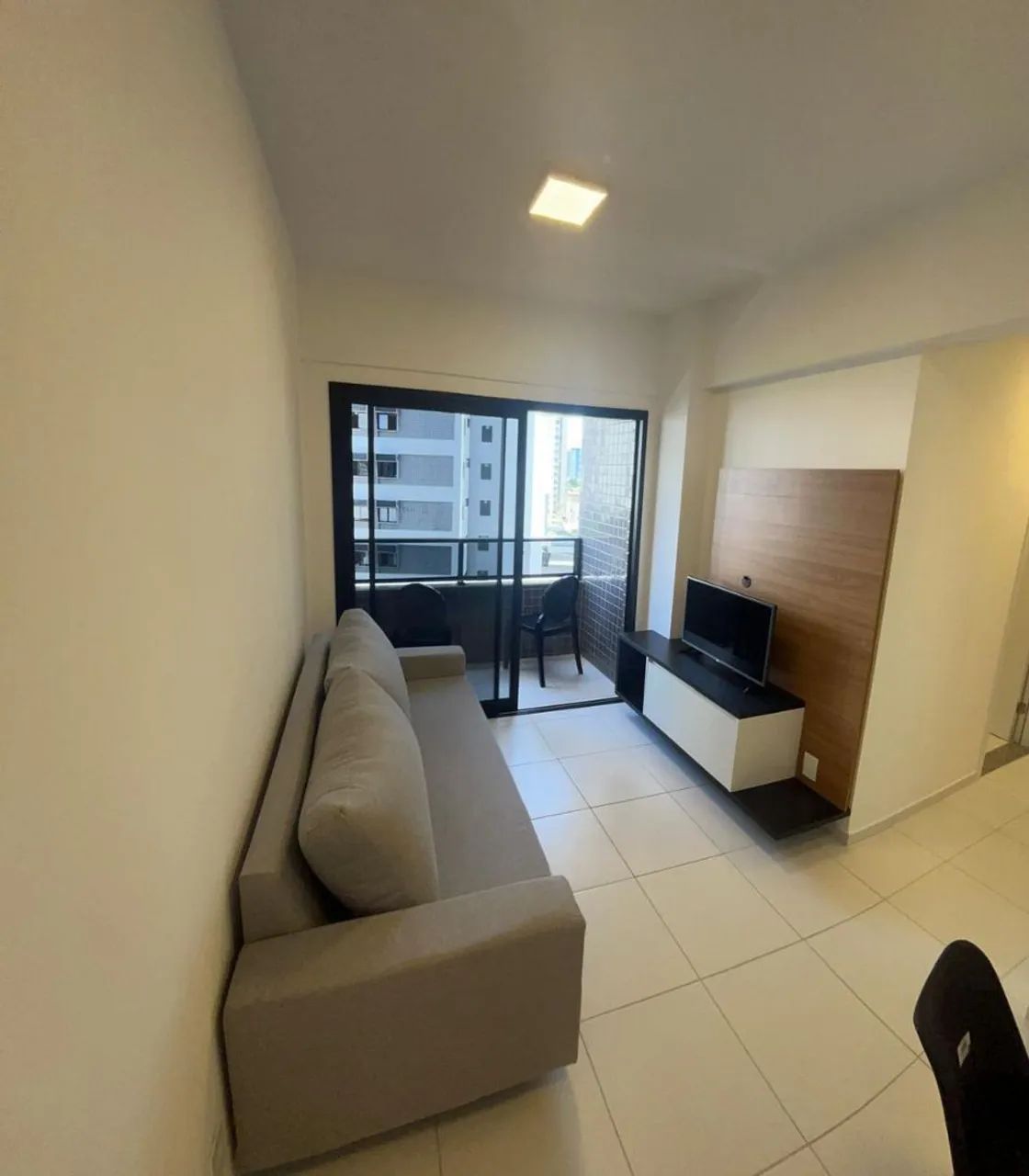 ALUGO APARTAMENTO COM 2 QUARTOS E VARANDA - EDF. FLOW - BOA VIAGEM  - Foto 4