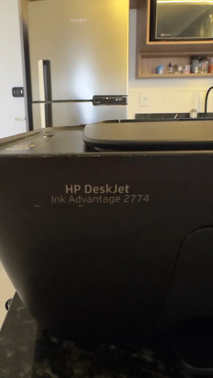 Impressora HP Deskjet Ink Advantage 2774 - Foto 2
