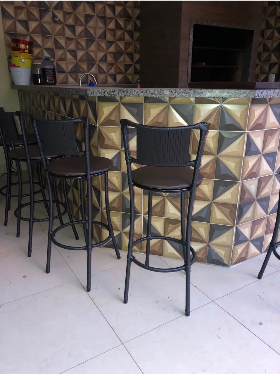 Promoção de banquetas altas reforçadas 