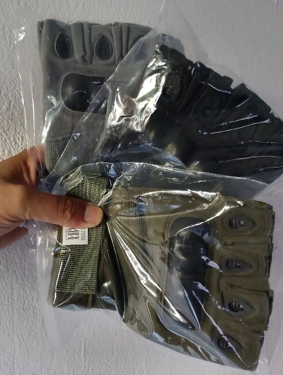 Luvas táticas acabamento eu couro Auta proteção  - Foto 2
