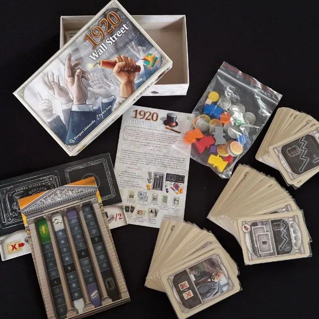 1920 Wall Street + Sleeves - Jogo de Tabuleiro - Foto 3