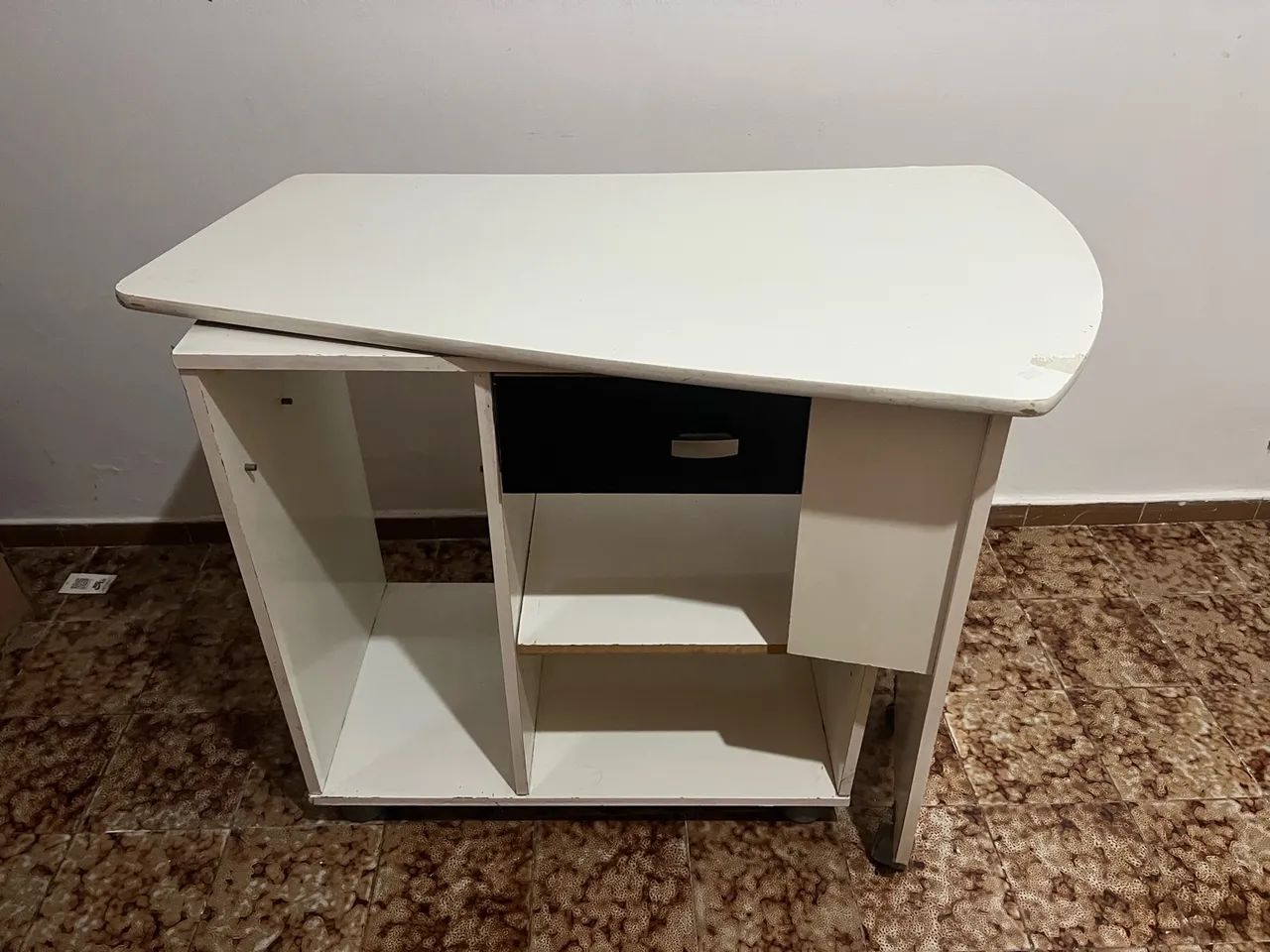 Mesa de quarto