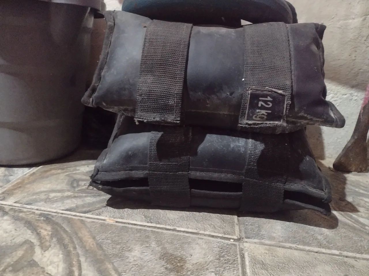 Caneleiras de 12 kg (par)
