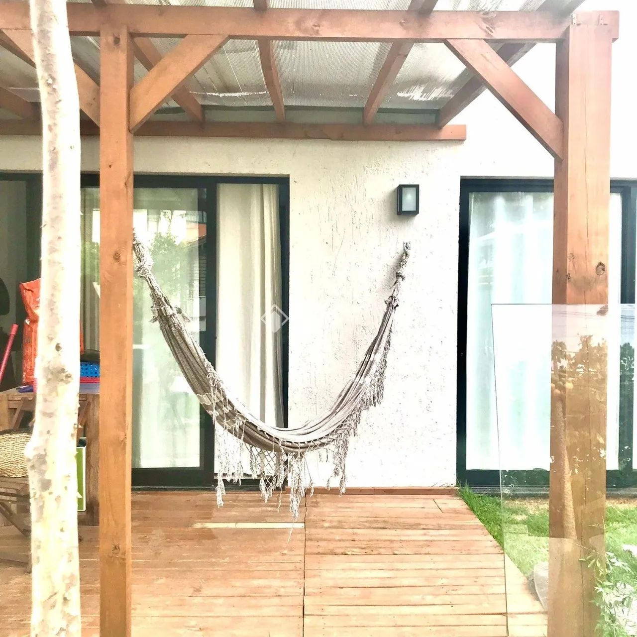 Casa com quatro dormitórios sendo duas suítes na lagoa. - Foto 4
