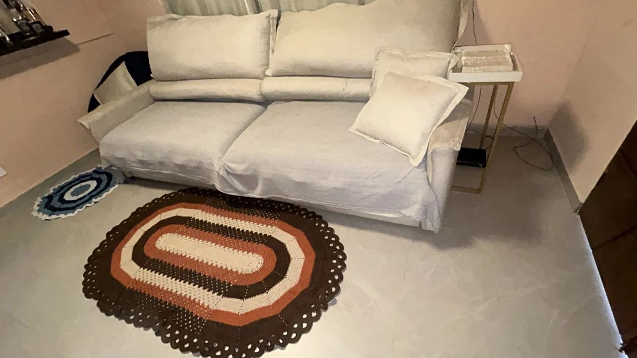 Sofá 4 lugares moderno  - Foto 4