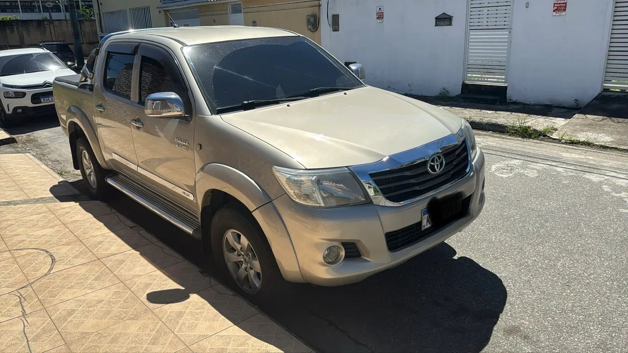 Toyota Hilux 2013