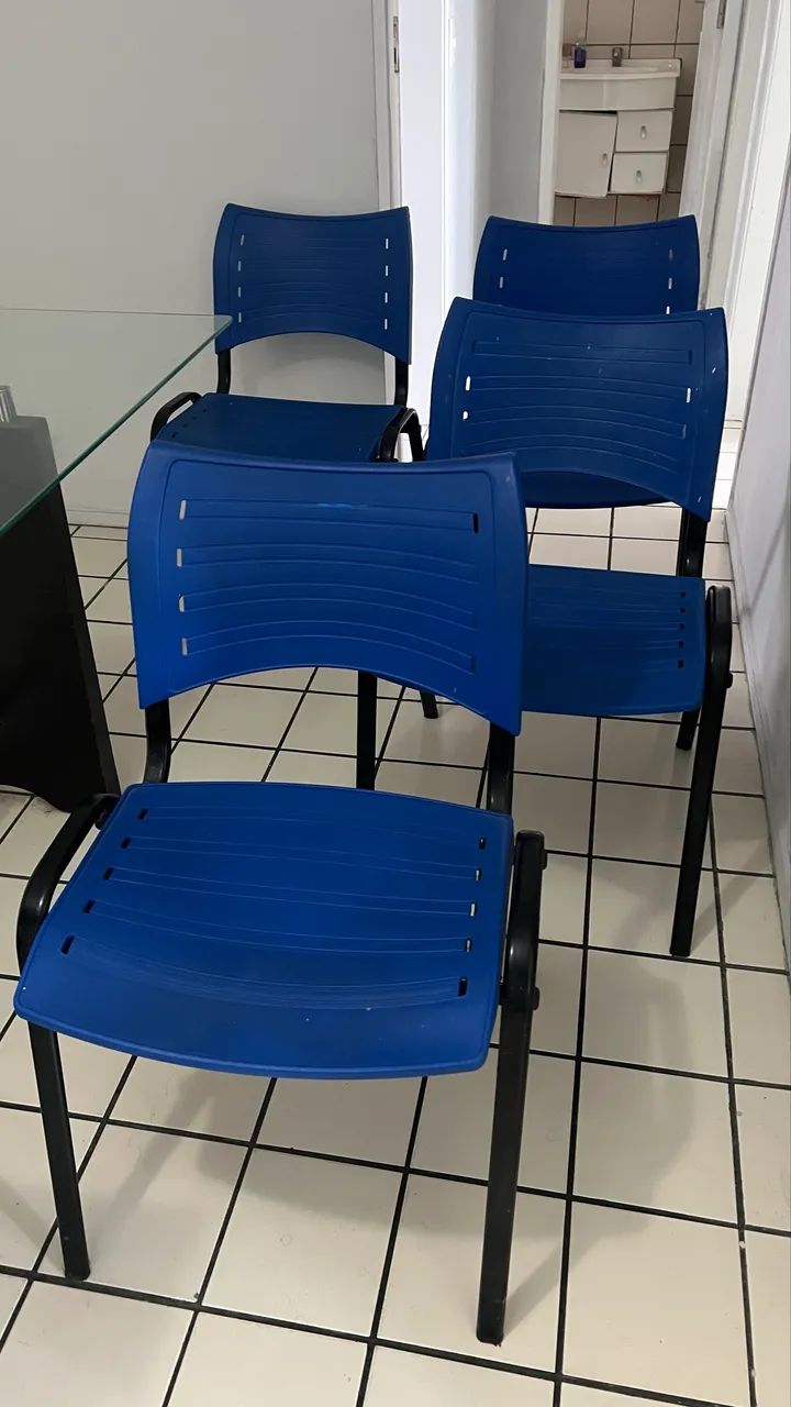 Esta cadeira estilo "Iso" azul - 4 unidades  - Foto 3